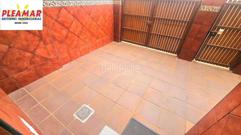 Foto 57f0b76a-b9ee-49f1-a79a-5a1015e67538. Casa duplex 4 dormitorios zona av. de rota en Avenida de Rota Chipiona