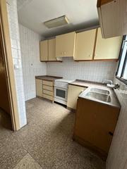 Piso en Plaza de Toros-Avenida Chapí-Trinquete. Oportunidad para inversores