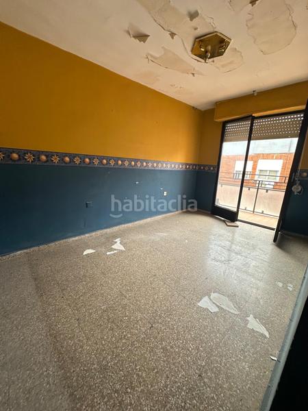 Foto ecc9aab3-e6b0-4131-8b2d-2ae160b51640. Piso oportunidad para inversores en Plaza de Toros-Avenida Chapí-Trinquete Elda