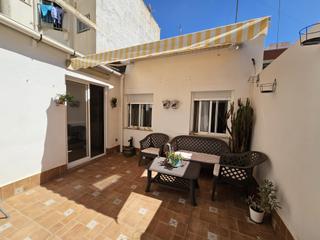 Location Appartement à Pont Nou - Corazón de Jesús. Coqueto piso en alquiler en elche, zona reina victoria !!