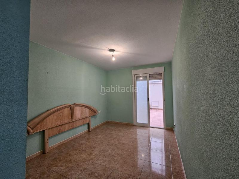Foto c0728a32-d465-4d33-abbf-203dae152549. Affitto piano terra con parcheggio in Carrús Este Elche / Elx
