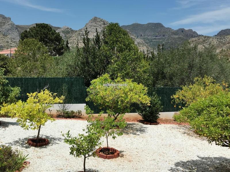 Foto 0219814c-32ed-46b4-9124-0a4877da1b00. Chalet avec parking piscine dans Urbanizaciones Gandia