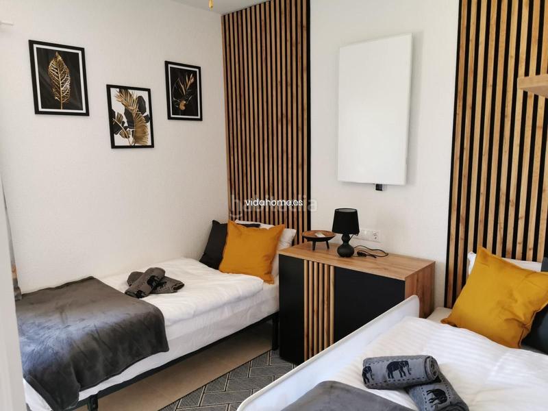 Foto 09749f71-94df-4f86-98ff-ecd75b446d4f. Chalet avec parking piscine dans Urbanizaciones Gandia