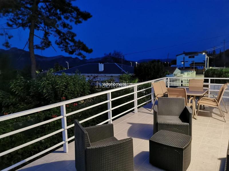 Foto 2615c0ff-9a6b-47a6-9f4f-a0eb464a0ea5. Chalet avec parking piscine dans Urbanizaciones Gandia