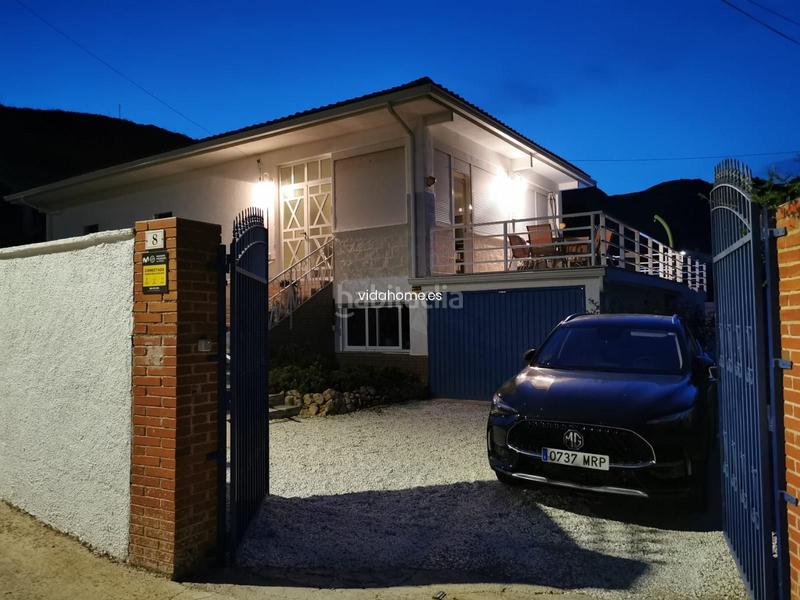 Foto bca22208-c72e-4b9d-b40d-ad074b6ec1f9. Chalet avec parking piscine dans Urbanizaciones Gandia