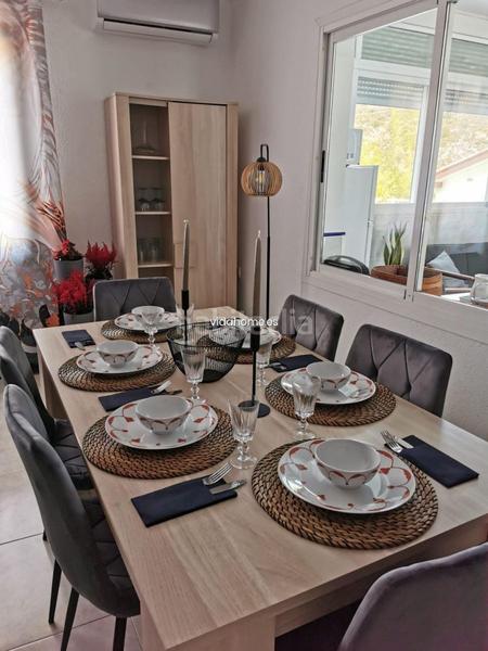 Foto d43d4cd7-ea8c-4092-a350-a723220587ba. Chalet avec parking piscine dans Urbanizaciones Gandia