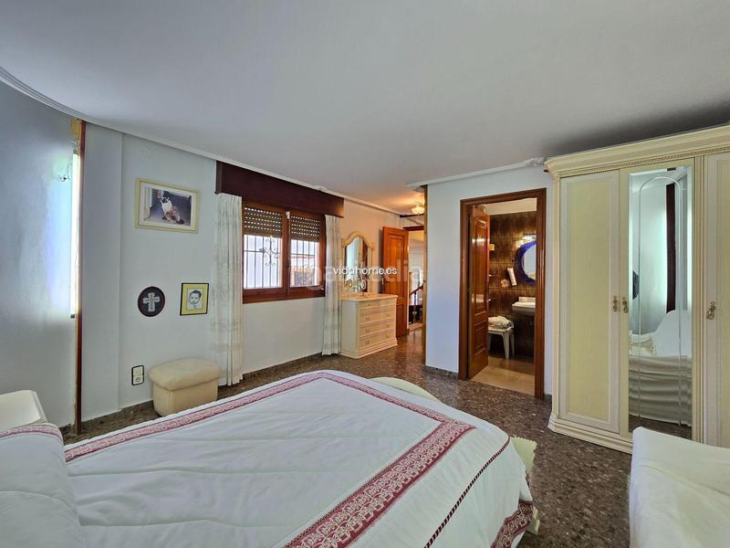 Foto 4fc331aa-fe78-496b-b15d-584f27fabedd. Chalet mit parking pool in Urbanizaciones Gandia