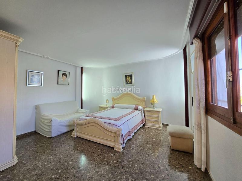 Foto 55faa167-41a8-4cd0-a39f-a9f800f77347. Chalet with parking pool in Urbanizaciones Gandia