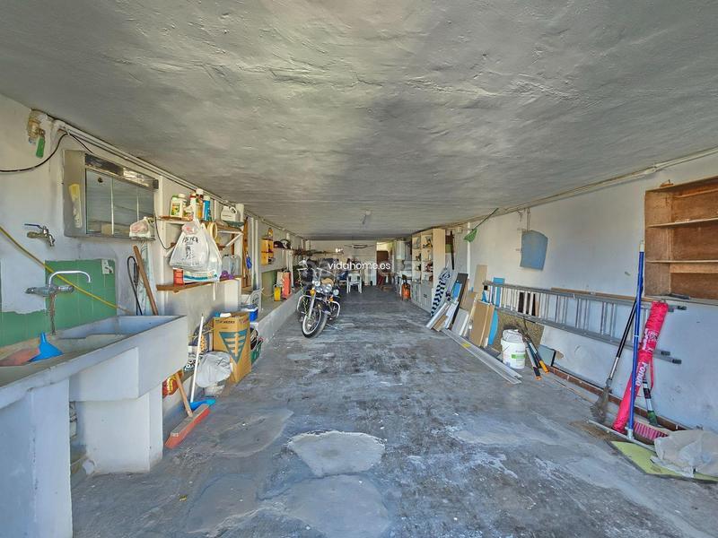 Foto 8a7e0d79-6321-4daf-8739-39ca8db48b68. Chalet with parking pool in Urbanizaciones Gandia