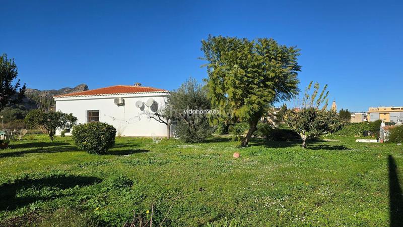 Foto ca1cc0ce-3529-4e7a-bda1-3adf270ca5cb. Chalet with parking pool in Urbanizaciones Gandia