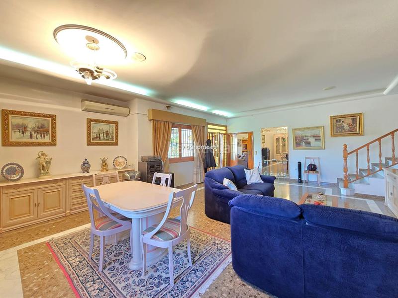 Foto eea34ffd-4610-4a38-ab26-42de991c2c6c. Chalet with parking pool in Urbanizaciones Gandia