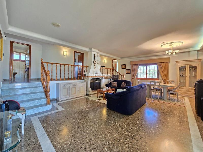 Foto b004bd69-5f95-4c43-8dd1-f4dc64612cab. Xalet amb aparcament piscina a Urbanizaciones Gandia