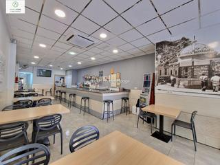 Local commercial à Corea