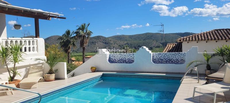 Foto 334dad55-2980-4237-8fb1-94c3cf2ede82. Chalet avec parking piscine dans Urbanizaciones Gandia