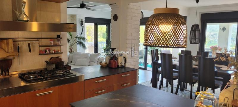 Foto 9ac8363b-2996-4850-9219-f95bf6f4c782. Chalet con parcheggio piscina in Urbanizaciones Gandia