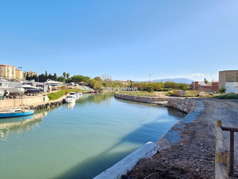 Foto e5fa7710-2e25-4922-b451-00784b235b12. Aparcament cotxe a Park Nord - Casona Gandia