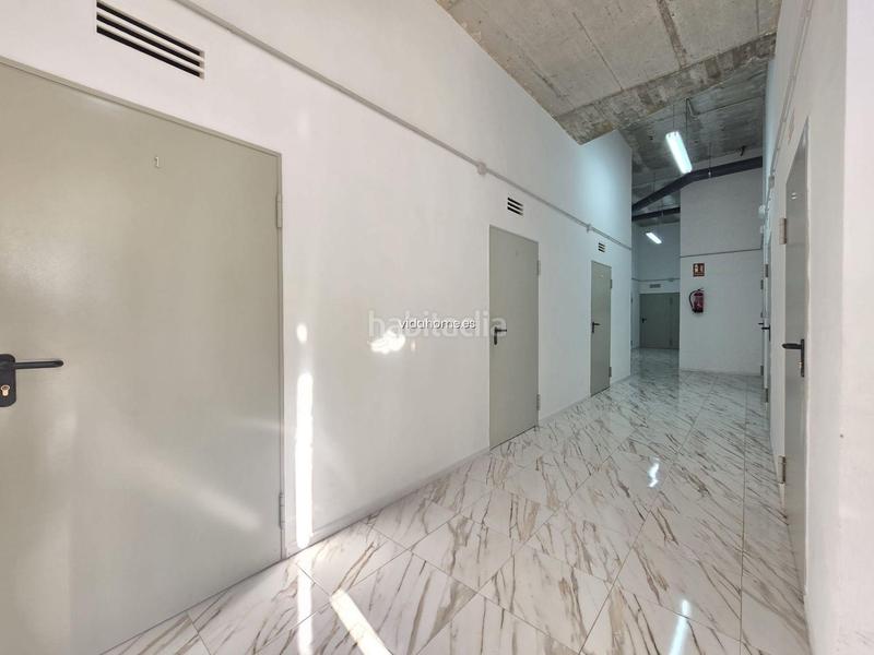 Foto c3c3891a-dcde-4df8-ae37-3c540ee5005d. Local comercial a Corea Gandia