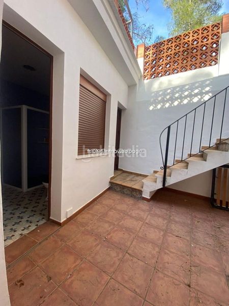 Foto 1f704bd7-e80d-491c-8b89-283d8a94613b. Xalet amb aparcament a Barx