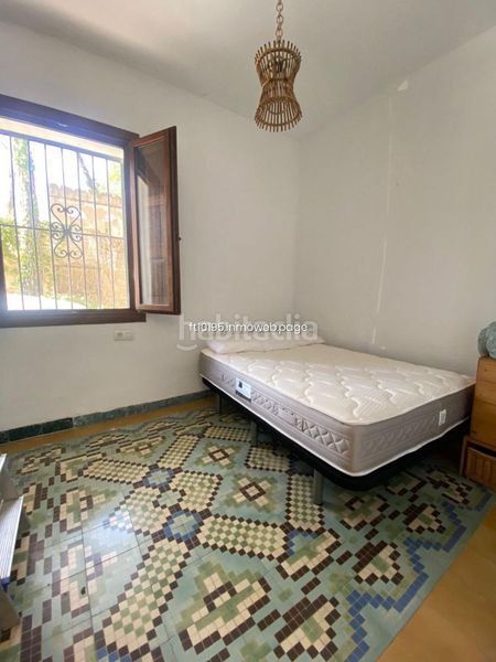 Foto a6494ee7-fef7-4e7b-b6f5-ac526b45f858. Xalet amb aparcament a Barx