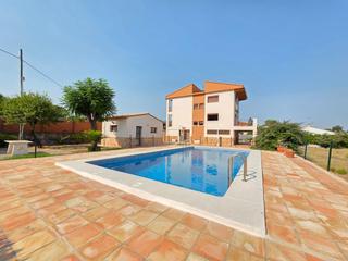 Chalet in Font d´en Carròs (la). Fantástica villa en entorno ideal