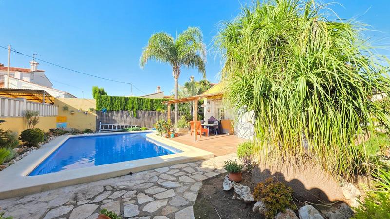 Foto 1c99cf7b-ccb3-4e66-9e59-d2a2fa9f6ee4. Chalet  en playa en Oliva playa Oliva