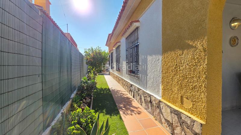 Foto 4256662e-2ea2-482b-b502-ab8c246f04e3. Chalet  en playa en Oliva playa Oliva