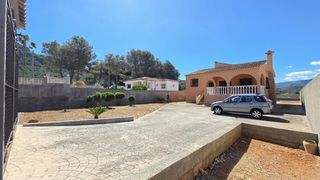 Chalet in Urbanizaciones