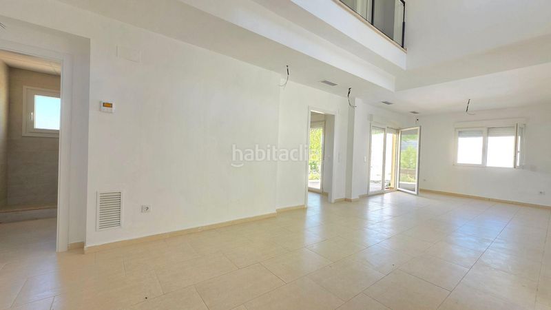 Foto 411fd7ef-d618-4368-8157-f87402daf93e. Casa adossada amb piscina a Benicolet