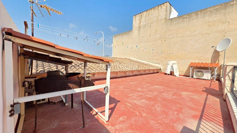 Foto ea768385-7190-4a07-8831-837f327c8d45. Casa amb aparcament a Daimús