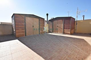 Triplex in Calle abeto 30. Tríplex con solárium muy cercano a servicios