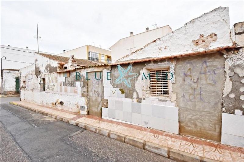 Foto 3ac2b184-577b-4ea0-ba32-82a9eaaaa103. Terreno residencial en calle serrano 20 solar edificable en el centro en Mazarrón