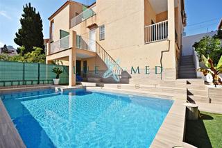 Chalet in Calle puerto de mazarrón sn. Chalet semiadosado con piscina en bolnuevo