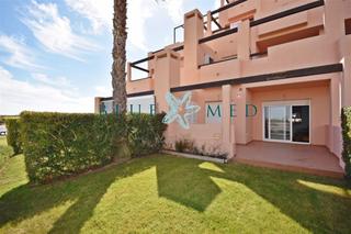 Apartament a Bulevar central de las cañadas sn. Apartamento con jardín en la islacondado de alhama