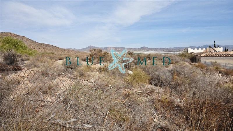 Foto 8a1020cd-7f12-43a5-8d02-6e3e91df31ea. Terrain résidentiel dans calle de traiña-playasol 2 300 dans Mazarrón