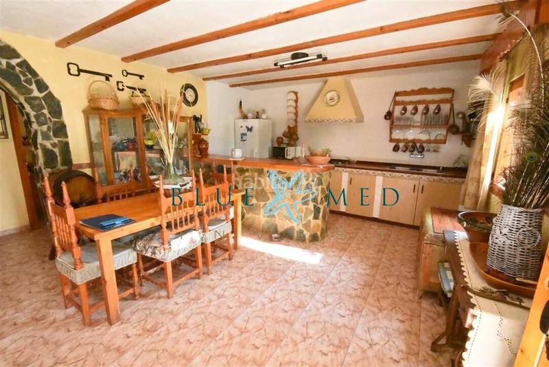 Foto bbee403a-e5ec-4645-acf5-a434acf1fcc5. Casa amb calefacció aparcament a Ricote