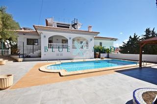 Chalet  Calle de cala cerrada-playasol 7. Impresionante chalet con parcela y vistas en bolnuevo