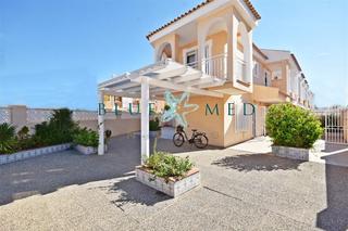 Duplex  Calle mar amarillo. Dúplex reformado en esquina muy cerca de la playa de bahía