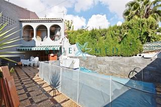 Triplex  Calle del mar rojo-ordenación bahía. Amplio tríplex en bahía con piscina propia