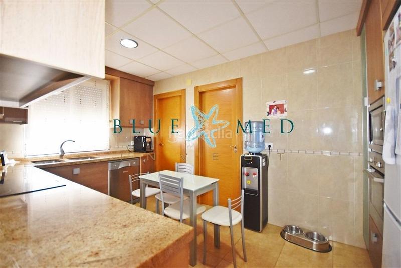 Foto 51ade09e-c5ad-4cf5-aa6f-9bc77c17525e. Casa fantástica casa con solárium y sótano en Mazarrón casco urbano Mazarrón