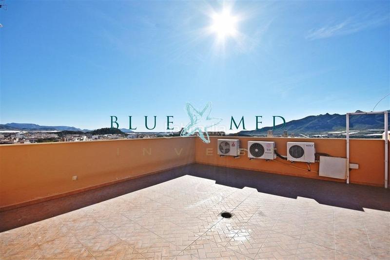 Foto a88daf5f-d515-48a1-b8cc-1351bf7c7dcb. Casa fantástica casa con solárium y sótano en Mazarrón casco urbano Mazarrón