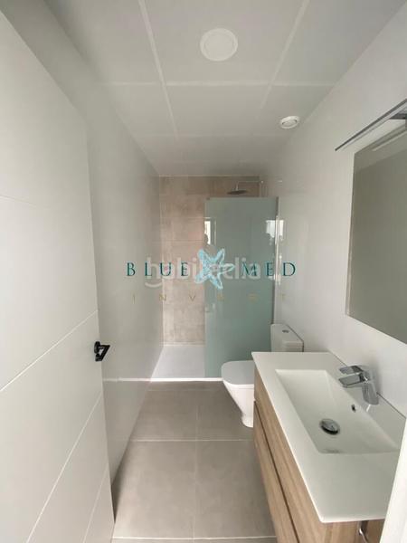 Foto d5274b34-4f82-4049-a3fd-129861cf7043. Chalet with parking pool in Centro Alcázares (Los)