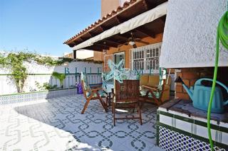 Duplex  Calle del mar de alborán-ordenación bahía. Encantador dúplex en la zona de bahía