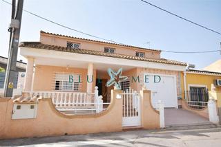 Xalet a Balsapintada - El Estrecho. Villa moderna en un típico pueblo murciano