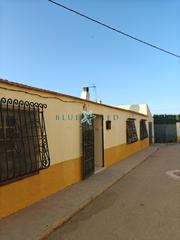 Haus  Calle de ramn y cajal de lobosillo. Moderna y espaciosa casa de pueblo con garaje