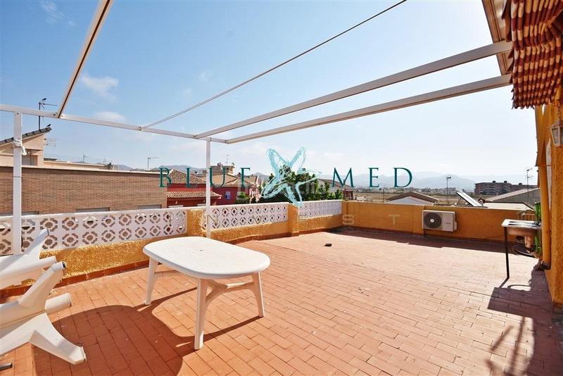 Foto fa2c4ea8-6922-4e12-ba59-bb60232e5b01. Piso  en planta alta con gran terraza y vistas despejadas en playasol en Mazarrón