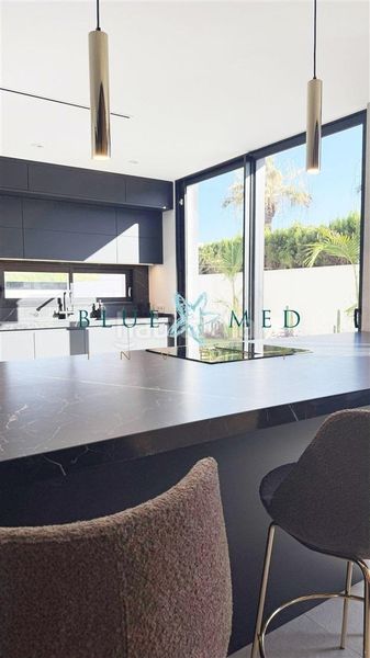 Foto 653b23b5-c9f3-47be-b966-f9be5f4268c1. Chalet villa de lujo a estrenar en Veneziola la manga del mar menor en Manga del Mar Menor (La)