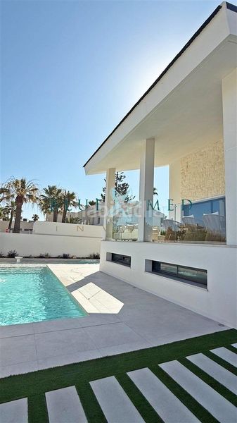Foto be816540-9086-422e-938f-3bd1d9d30f0b. Chalet villa de lujo a estrenar en Veneziola la manga del mar menor en Manga del Mar Menor (La)