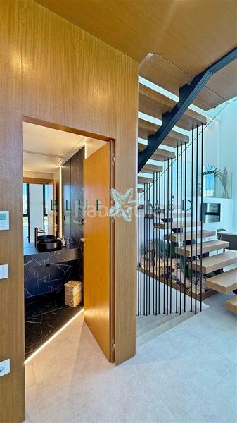 Foto ecc77a4a-0d41-43c2-92f0-dda4d8529b07. Chalet villa de lujo a estrenar en Veneziola la manga del mar menor en Manga del Mar Menor (La)