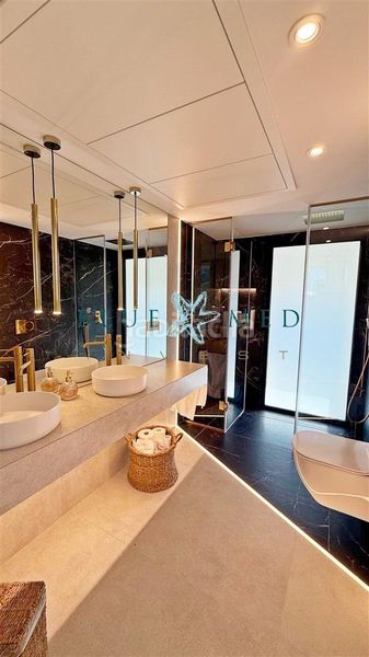 Foto f08ba81a-d736-48e1-8768-3aa4c56ca858. Chalet villa de lujo a estrenar en Veneziola la manga del mar menor en Manga del Mar Menor (La)