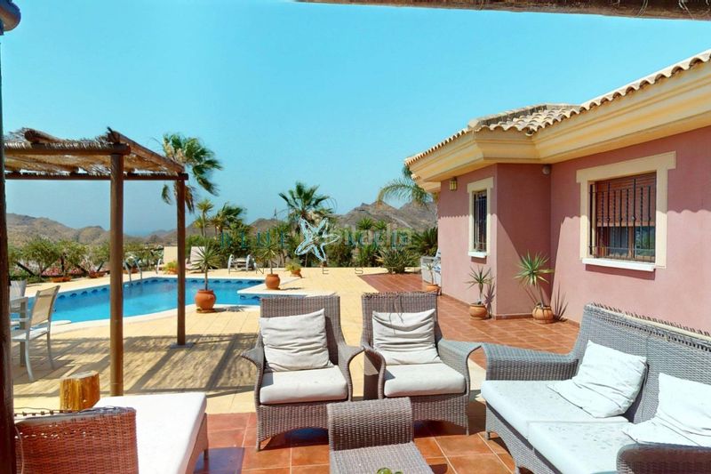 Foto 83ae6227-0bf2-48ba-8b7c-33f688d77851. Casa amb aparcament piscina a Los Collados-Los Geraneos Águilas